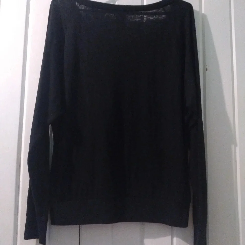 Vs pink bling tee-medium EUC - Picture 4 of 6